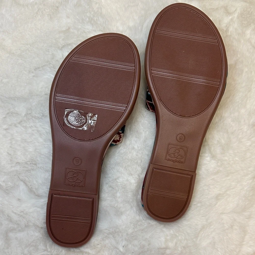 Multicolor Aztec Pattern Sandals - Picture 4 of 6